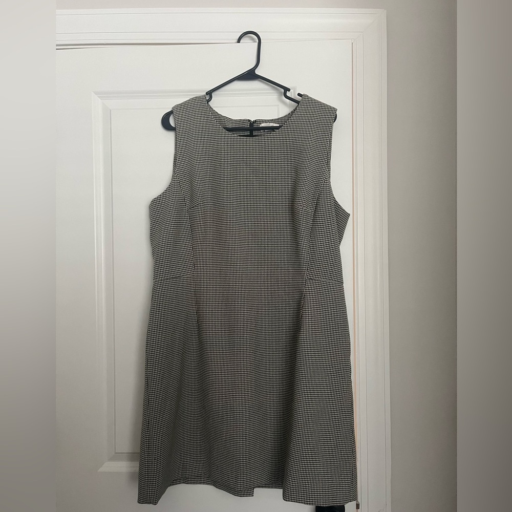 34th street jumper dress black and white, size 16